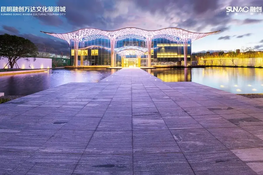 融创昆明文旅城洋房在售项目配套三大主题乐园已封顶