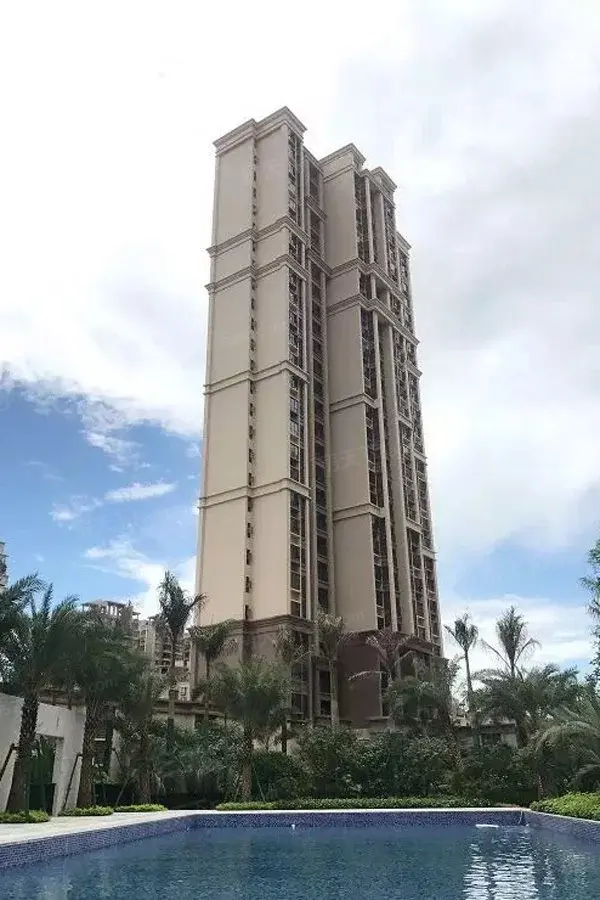 雅居乐珑玥在售130-178㎡三至四房