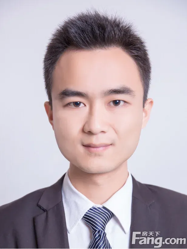 房地产经纪人-美的·梧桐庄园-施金铸