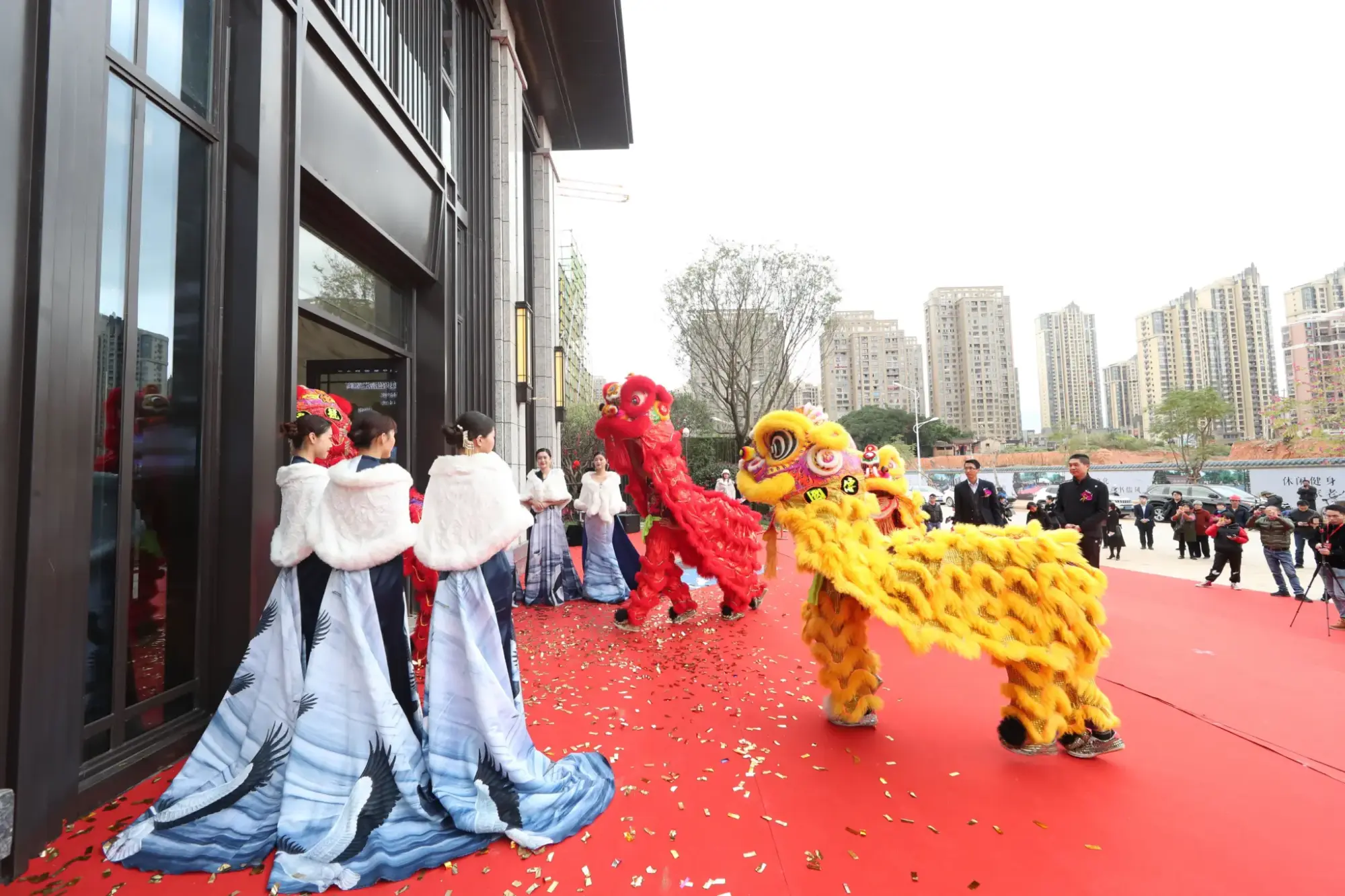 联发集团莆田公司副总经理郑明棋 之后,与联发集团房产代理公司莆田