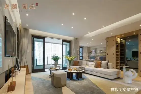 漫漫时光，邂逅洋房，龙湖·开元缔造当代的**生活方式！