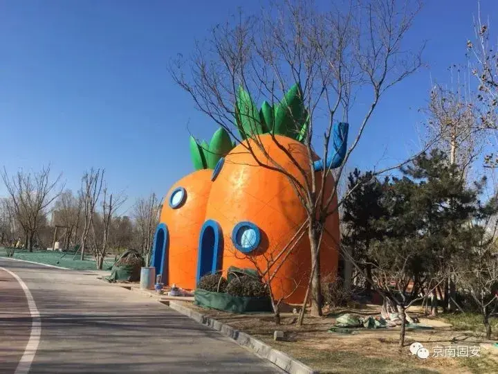 可爱的萝卜屋白雪公主一口井,不过只是在外面看着像罢了,里面不是的