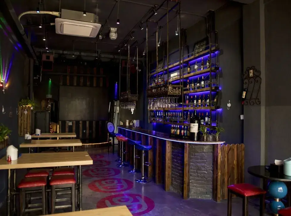 资本领潮人 | 合昌酒吧