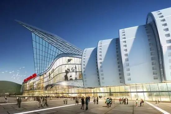 李小龙等影史经典形象穿梭青岛万达茂,幕墙立面为"舞动的胶片"开创