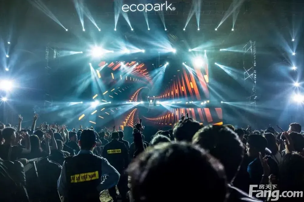 广州南凤凰湾首届国际荧光魔术晚会盛世来袭10月1日1900约定您