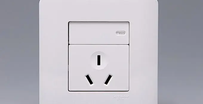 ChCE4lvOTDiILQvmAABkC3_GF1gABGt_QNl5JUAAGQj336.jpg