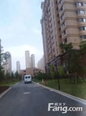 中层,户型三朝南,精装修,采光无遮挡,产权满二