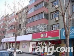 南北通透,客厅带窗户。三居室单价便宜。诚心出售。