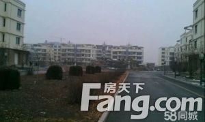 赛罕区纯实木精装房,南北通透,带阳光房,10米大阳台