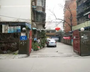 临江路52号 2室1厅 东 西