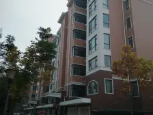 高楼层视野无遮挡 满二 双卫格局 密度低 南北通透 电梯房