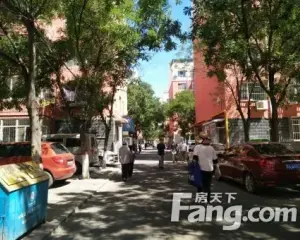 诚心出售、近民小,农大附,校秋实等,出入方便,