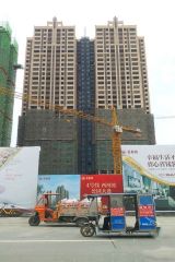 香槟城 2室1厅 东