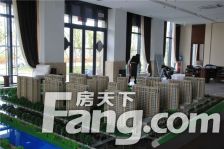 月湖精装修三室102平看房方便满二年税少急卖