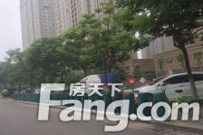 精装修 诚心出售 价格可谈 看房方便位置好