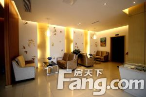 金安花苑 4室2厅 南 北