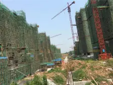 龙洲湾巴滨路,万达旁离江近,住家安静,面积多带露台