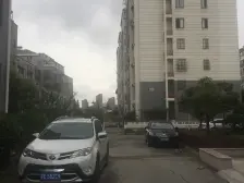 山景天下 精装修南进门别墅 位置好 看房方便