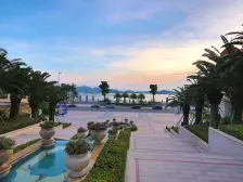 碧海云天二期别墅毛坯地下室带双车位诚售