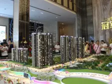 业主诚心出售,户型方正实用,生活便利,交通方便