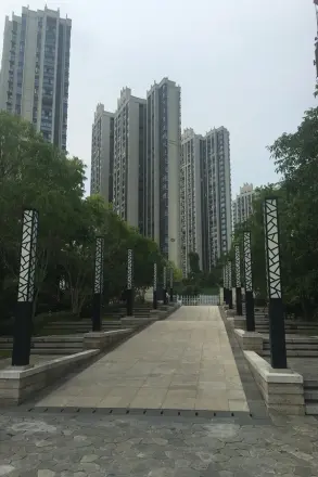 清江·尚玲珑实景图