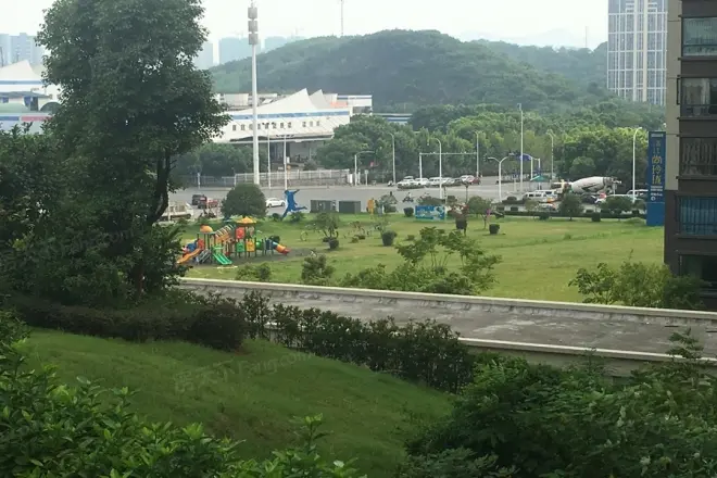 清江·尚玲珑实景图