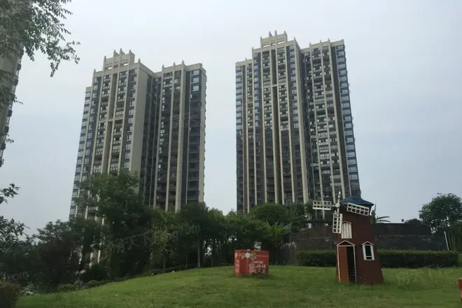 清江·尚玲珑实景图