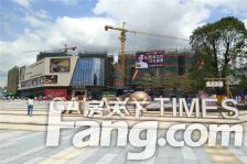 精装复式公寓,全新温馨装修,采光充足,配套成熟