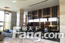 电梯洋房顶复,带大露台 不挡不冲位置好,价格可议