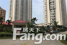 蓝天豪庭体育馆电梯房精装修拎包入住