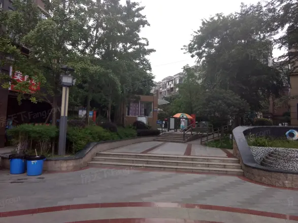 世纪滨江实景图