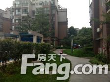 世纪滨江 4室2厅 东 东南 西南