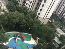 临河位置 4套房奢阔大平层 附地下室和花园 品质高