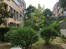 大面积清水毛坯复式有车位有天井有花园