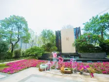 当代万国府 复式叠墅 一楼带装 前后花园约90平方