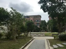 临港主城,品质小区清水毛坯,业主诚售。户型好环境好