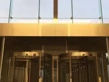 户型方正精装修光线好,诚心出售,产权清晰,随时签约