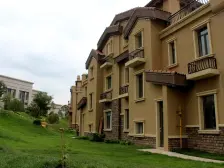 碧桂园城市花园别墅,中庭位置,户型方正,带院子。