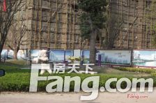 此房采光充足,出行方便,户型方正通透,得房率高