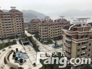 阳光雅苑 三房两卫 全新毛坯 诚心出售