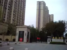 尚品燕园一室房源楼层好,精装修,价格好谈,诚意出售