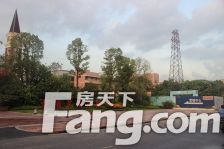 万江金地临江小区,通天然气,朝南向户型方正