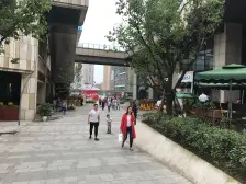 视野好、商圈旁边、交通便利、户型方正