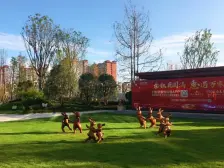 业主诚心出手,可带租约出,江边上的小区恒大御景半岛