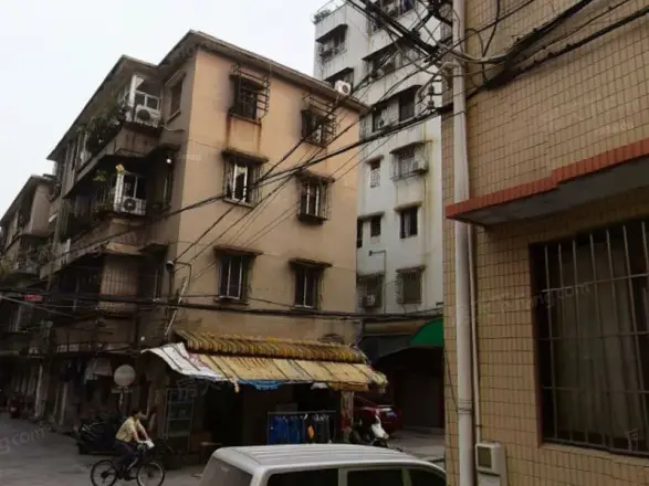 象山路住宅楼实景图