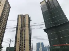 2号线亭洪路站100米 万达商圈 毛坯大三房