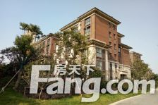 :高档小区,经典洋房精装修经典洋房带车位储藏室