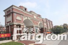 此房源是小区交房六期 的房源 人车分流 前后阳台