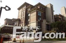 房东诚心出售,带储藏室,户型方正,好楼层,看房方便