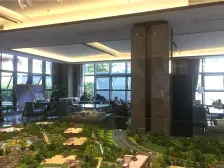 业主自住装修,适合一家四口人居住,楼层高视野好。